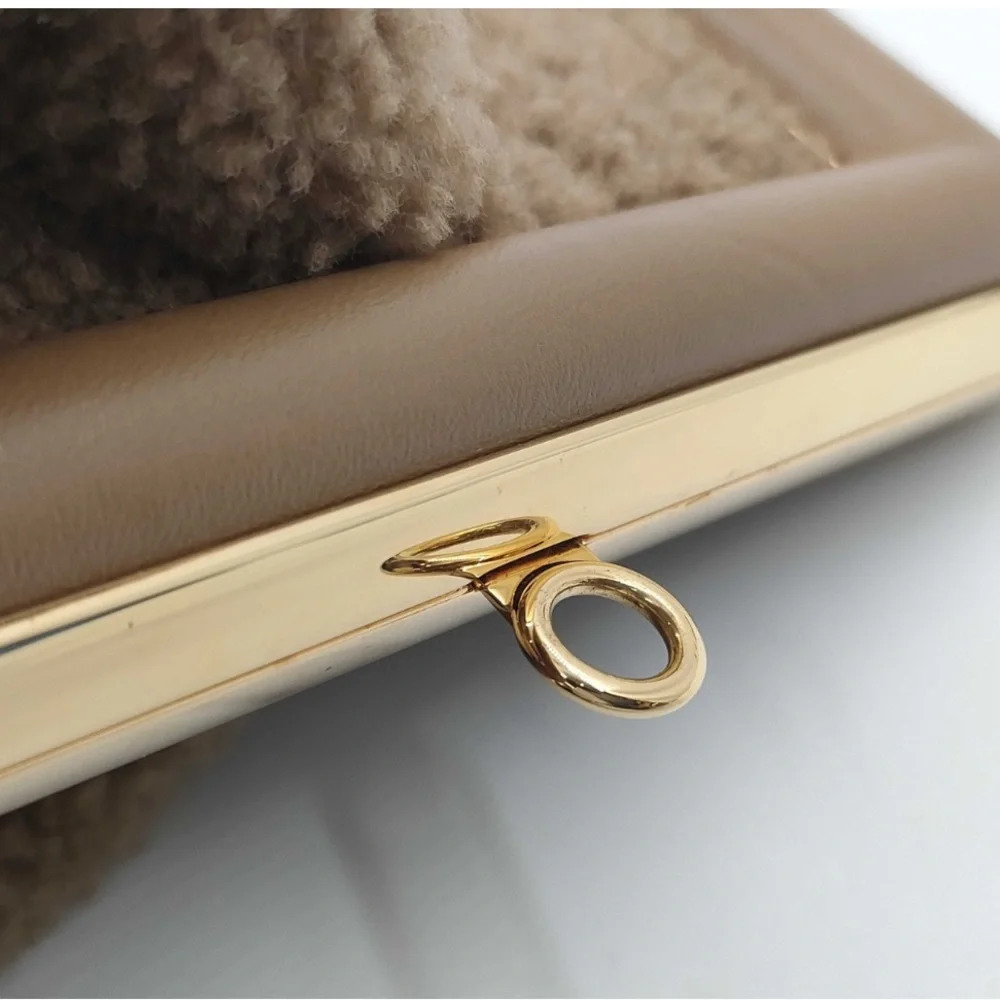 FENDI Shearling Medium Fendi First Rosa Plaster - Picture 6 of 10